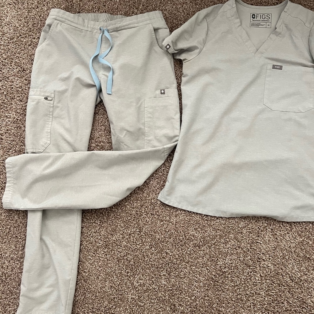 Fig scrub outfit